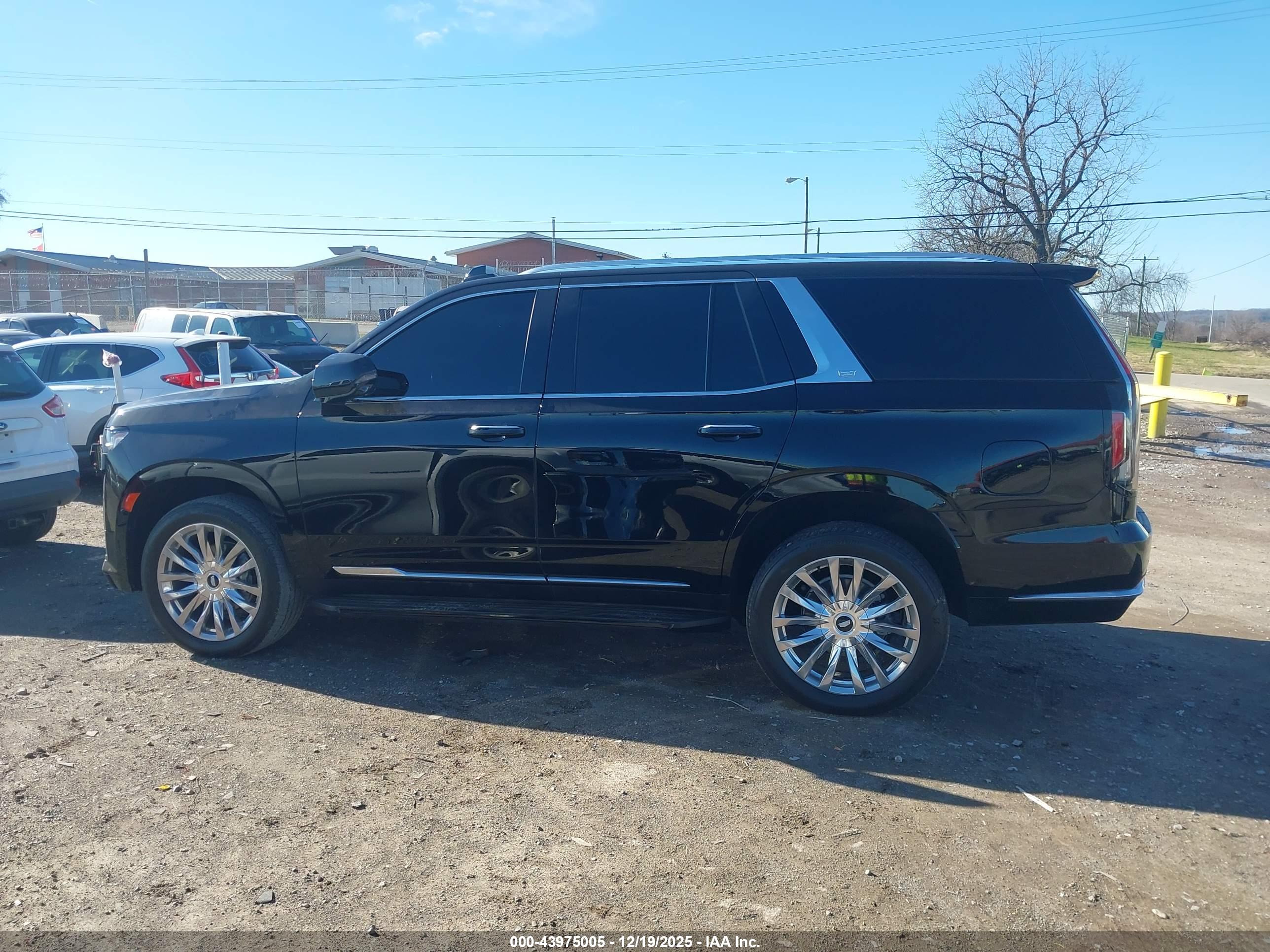 2022 CADILLAC ESCALADE 4WD PREMIUM LUXURY