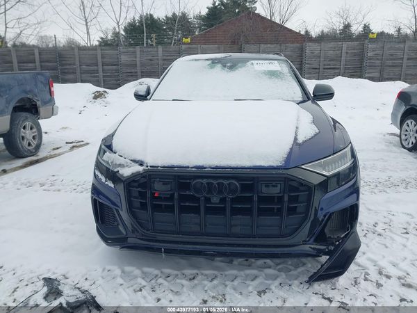 2021 AUDI SQ8