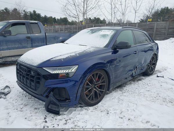 2021 AUDI SQ8
