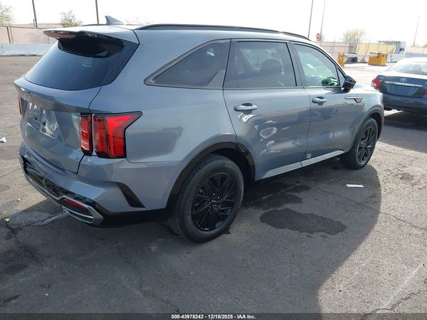 2023 KIA SORENTO S