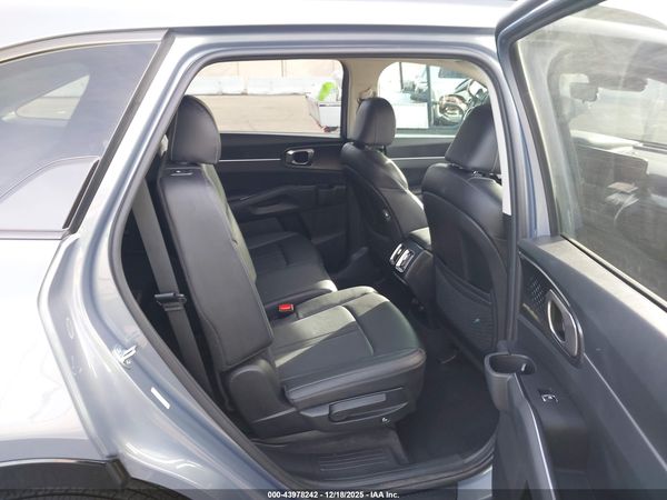 2023 KIA SORENTO S