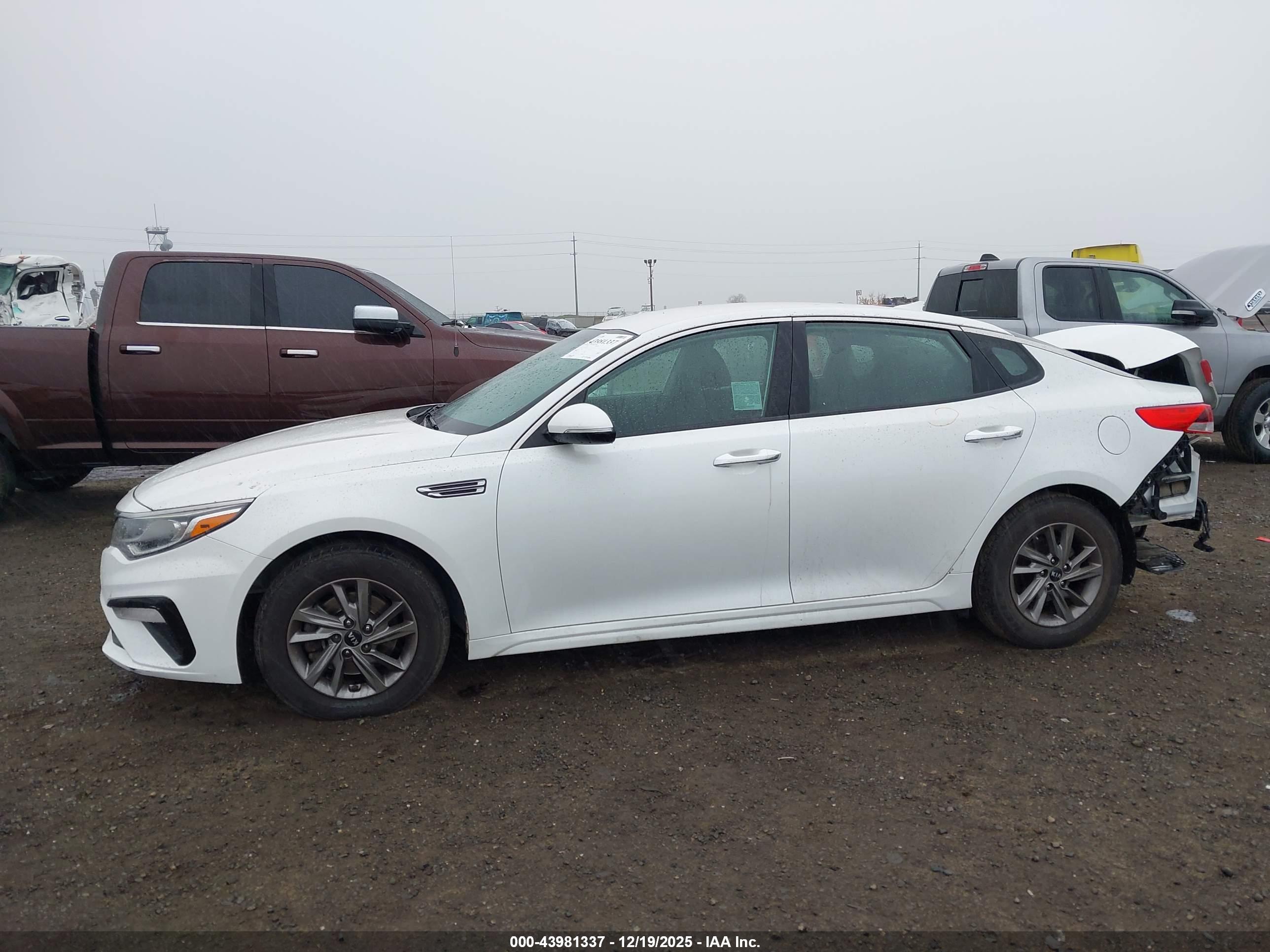 2020 KIA OPTIMA LX