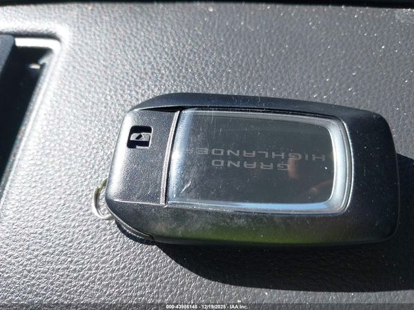2024 TOYOTA GRAND HIGHLANDER HYBRID XLE