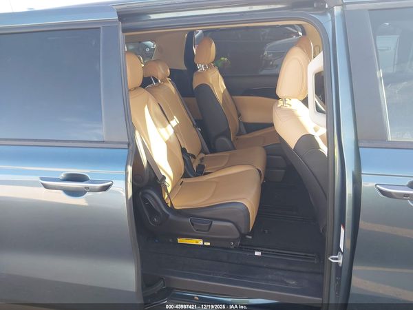2023 KIA CARNIVAL MPV EX