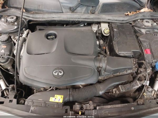 2018 INFINITI QX30 LUXURY