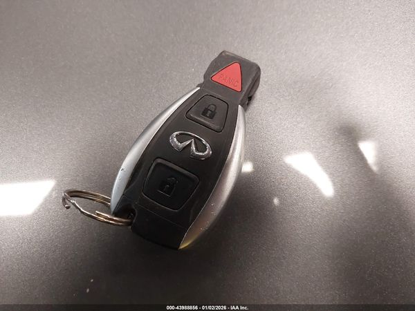 2018 INFINITI QX30 LUXURY