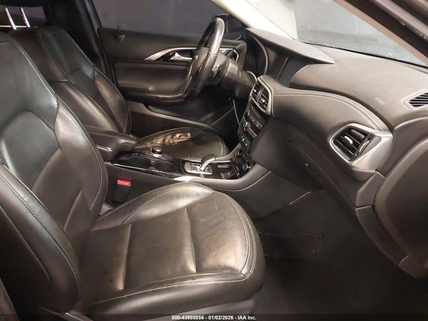 2018 INFINITI QX30 LUXURY