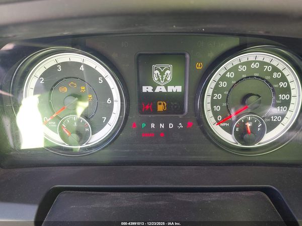 2023 RAM 1500 CLASSIC TRADESMAN  4X2 6'4 BOX