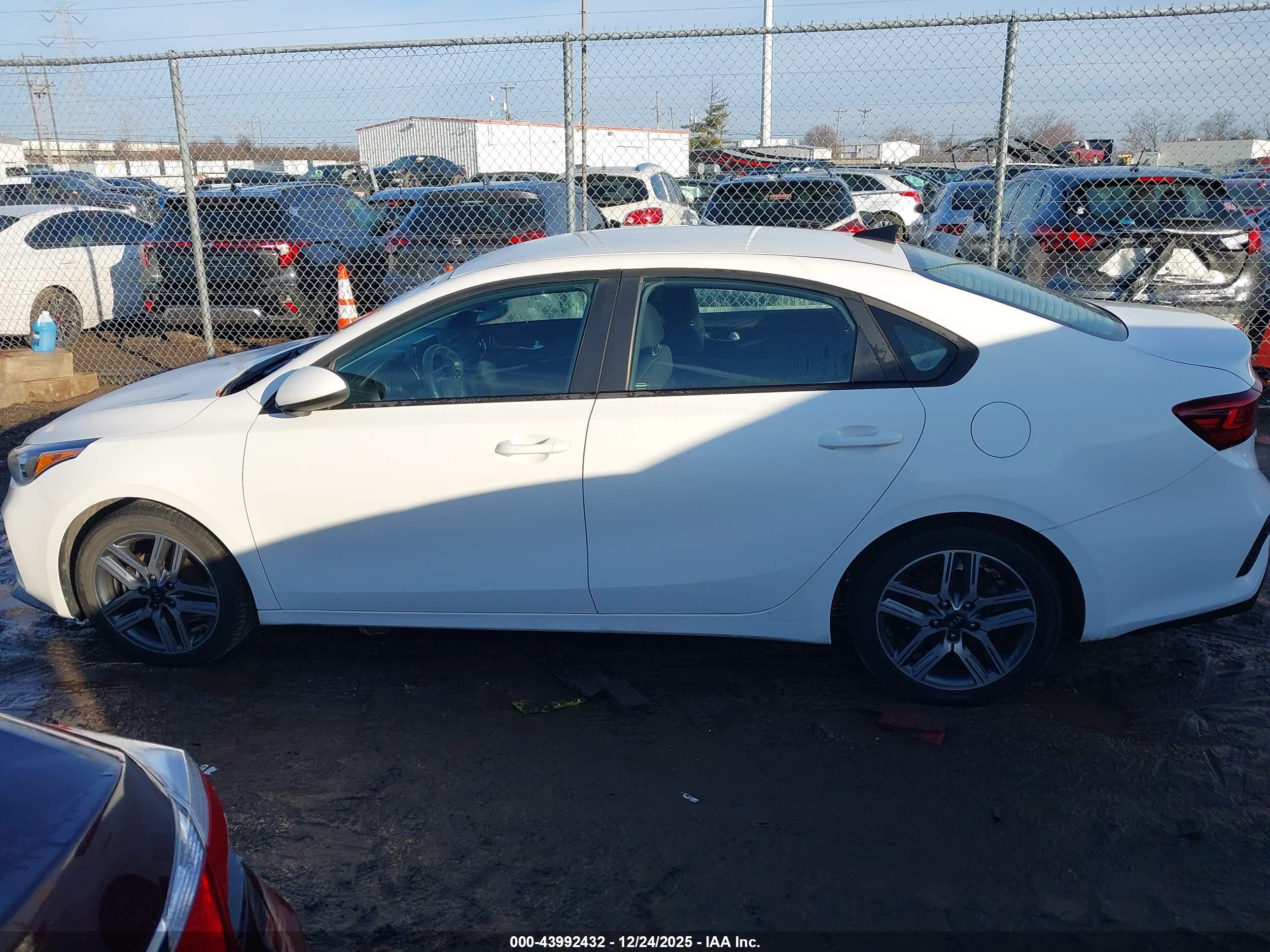 2019 KIA FORTE S
