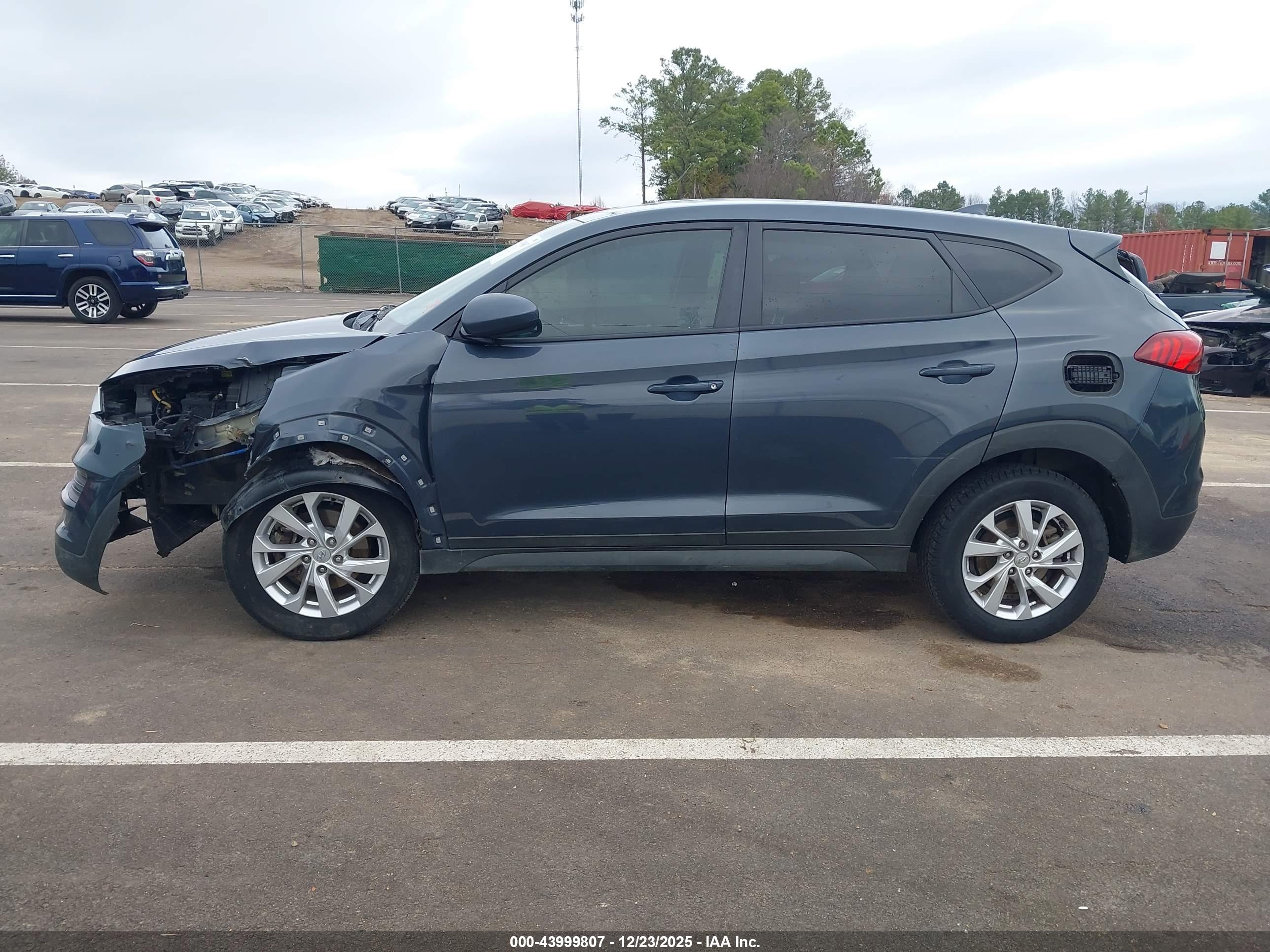 2019 HYUNDAI TUCSON SE