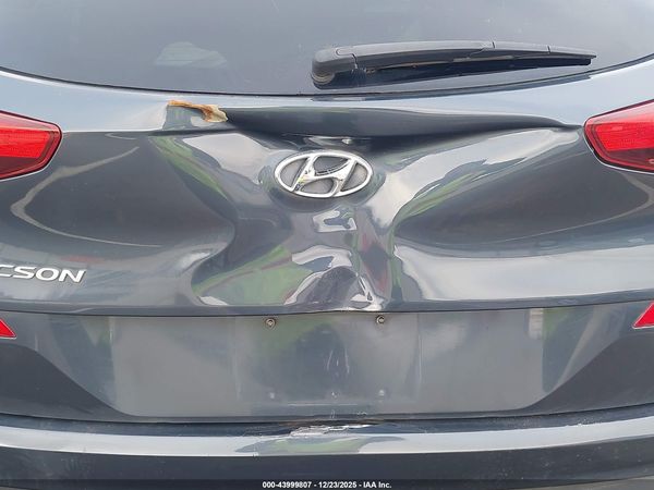 2019 HYUNDAI TUCSON SE