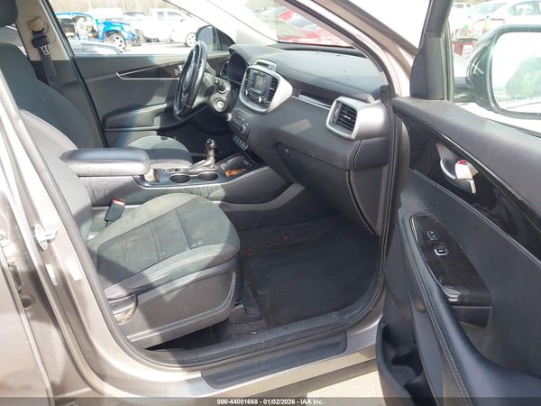 2016 KIA SORENTO 2.4L LX