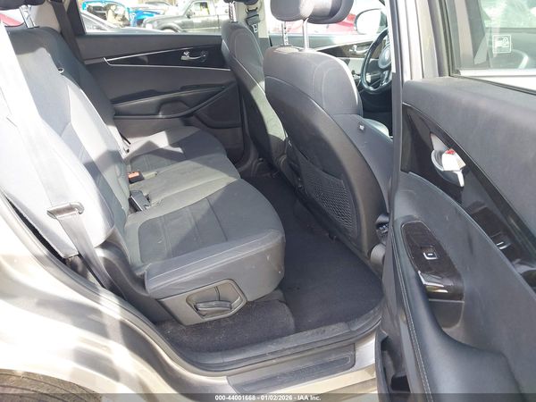 2016 KIA SORENTO 2.4L LX