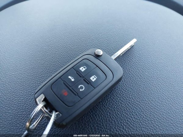 2016 CHEVROLET EQUINOX LTZ — I11