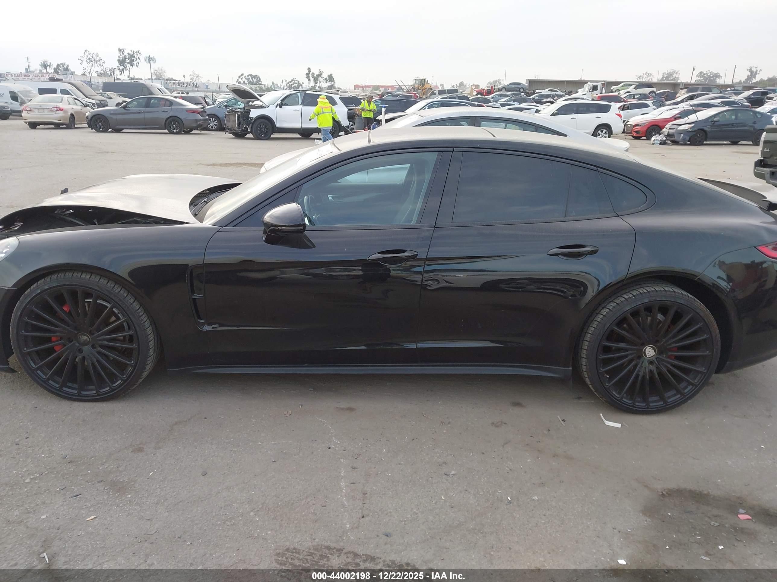 2018 PORSCHE PANAMERA 4