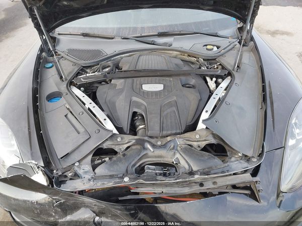 2018 PORSCHE PANAMERA 4