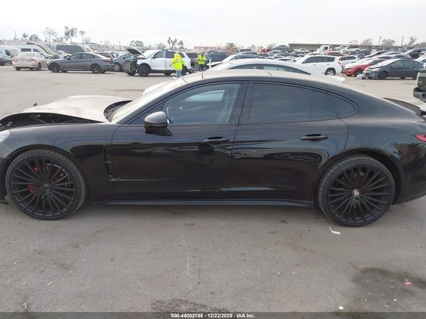 2018 PORSCHE PANAMERA 4