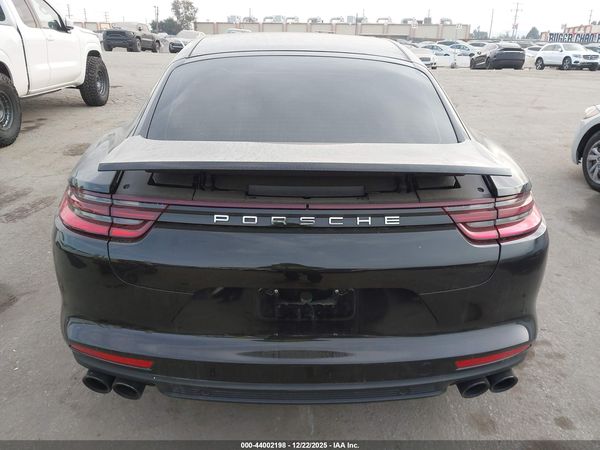 2018 PORSCHE PANAMERA 4