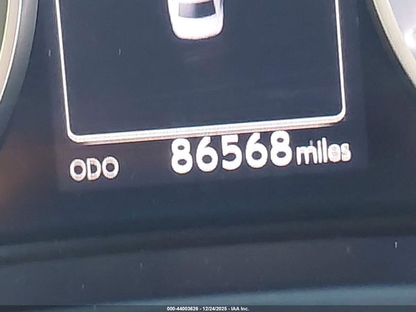 2016 LEXUS IS 200T