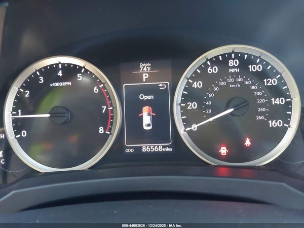 2016 LEXUS IS 200T
