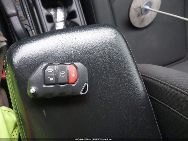 2019 JEEP WRANGLER UNLIMITED SAHARA 4X4
