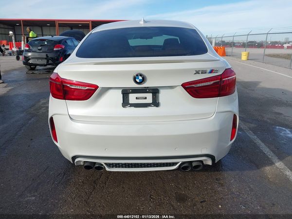 2016 BMW X6 M