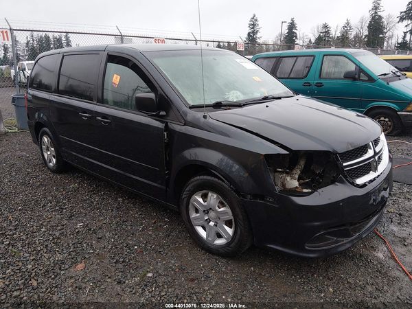 2013 DODGE GRAND CARAVAN SE