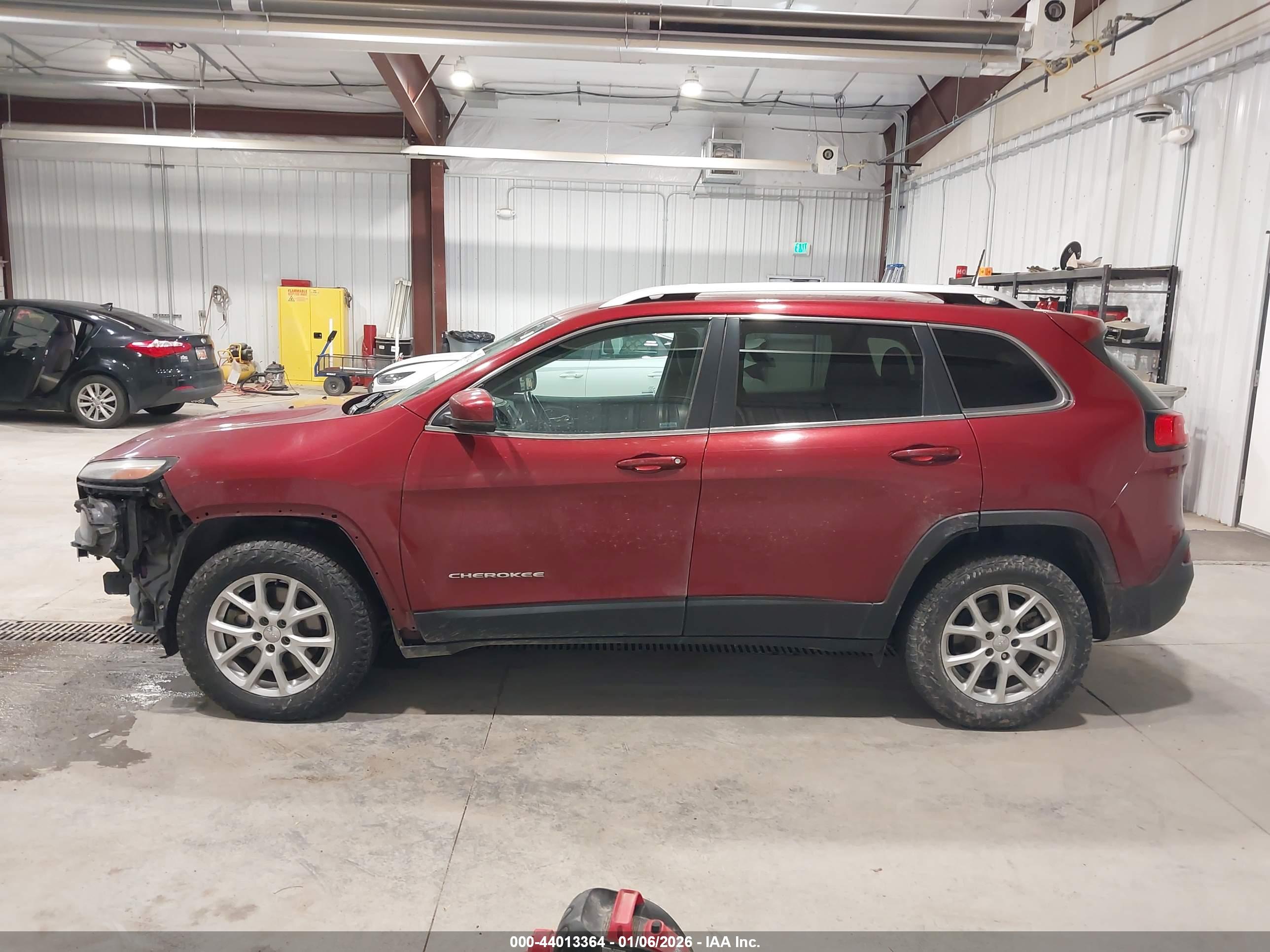 2017 JEEP CHEROKEE LATITUDE 4X4