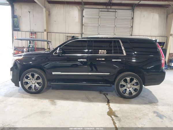 2018 CADILLAC ESCALADE PLATINUM