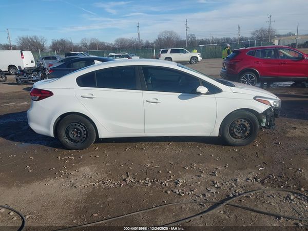 2017 KIA FORTE LX