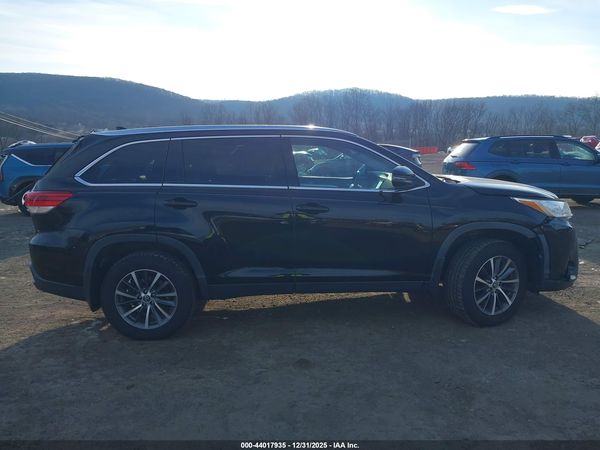 2019 TOYOTA HIGHLANDER XLE