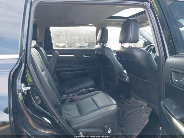 2019 TOYOTA HIGHLANDER XLE