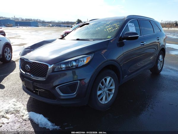 2017 KIA SORENTO 2.4L LX