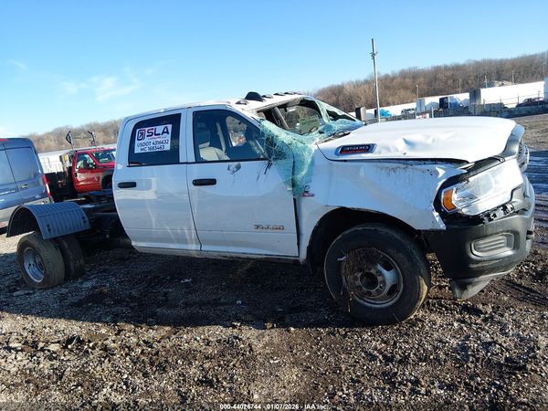 2022 RAM 3500 CHASSIS