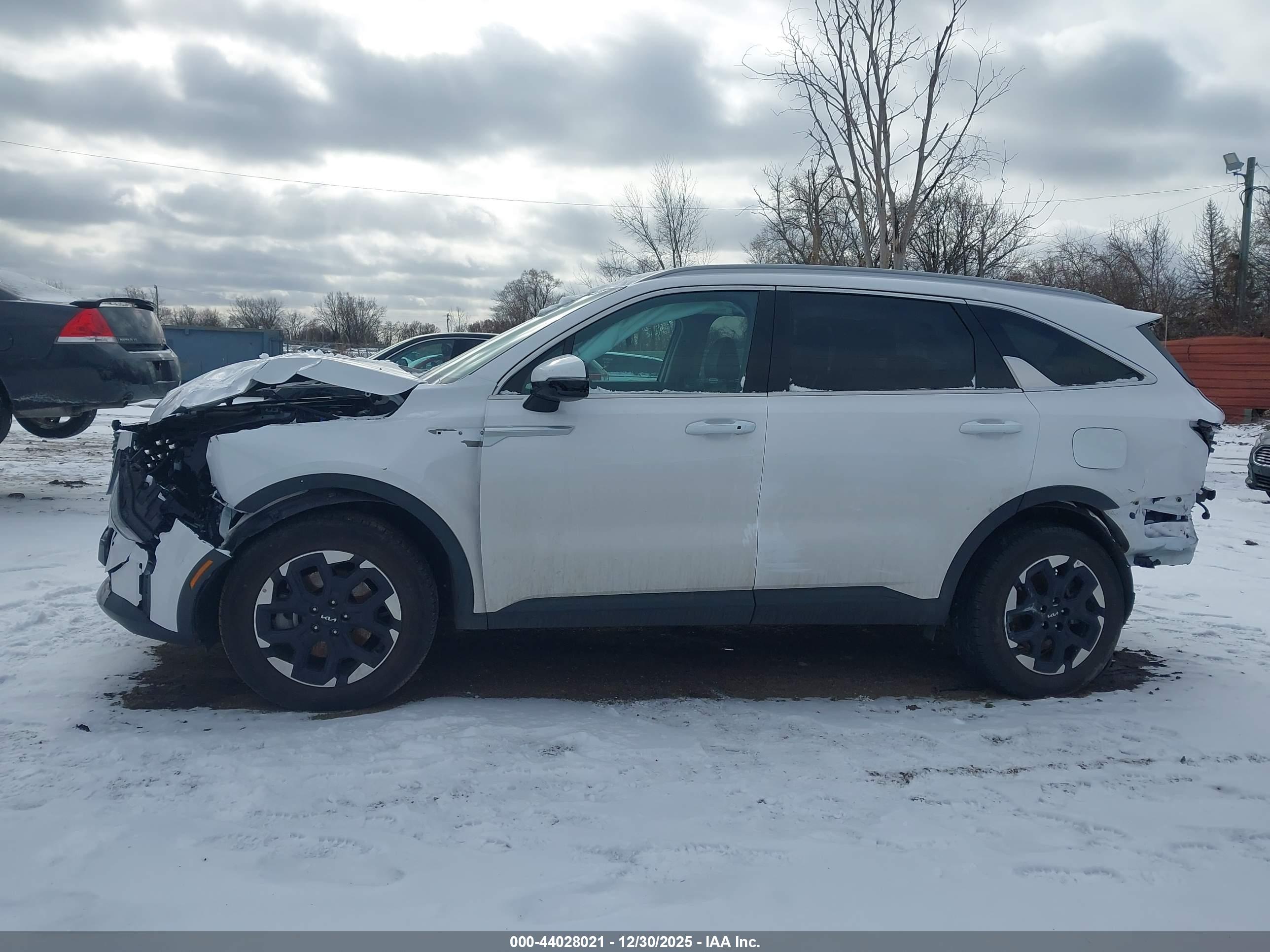 2025 KIA SORENTO S