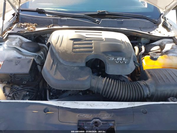 2015 DODGE CHARGER SE