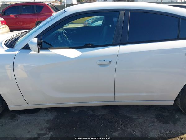 2015 DODGE CHARGER SE
