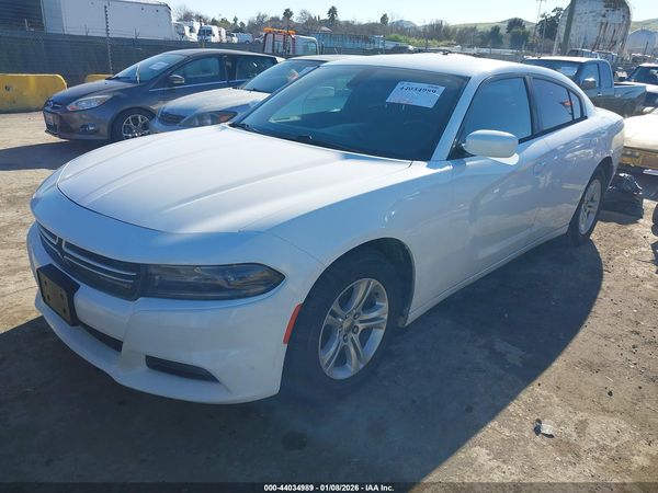 2015 DODGE CHARGER SE