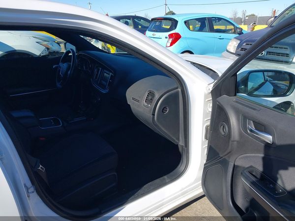 2015 DODGE CHARGER SE
