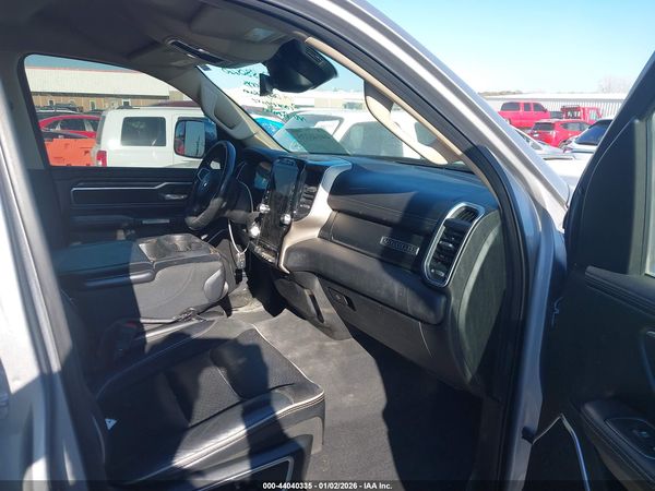 2019 RAM 1500 LARAMIE  4X2 6'4 BOX