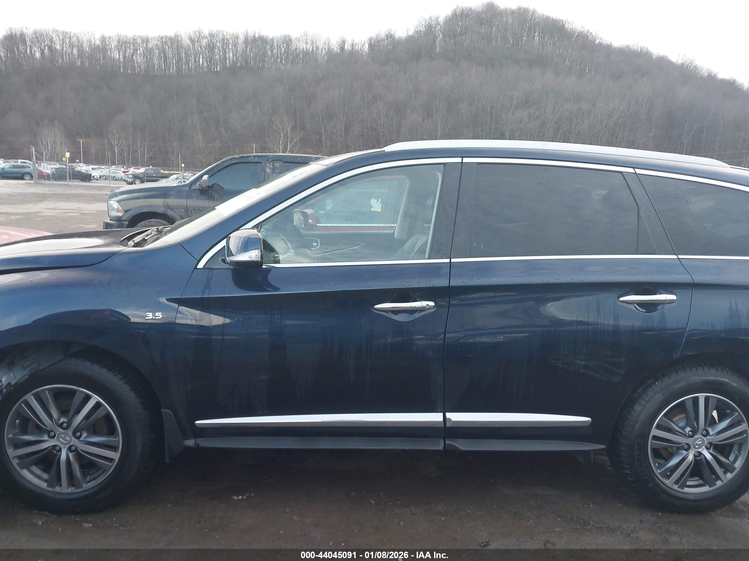 2017 INFINITI QX60