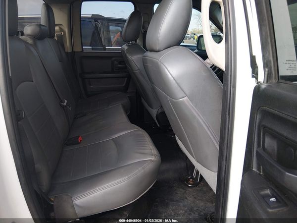 2019 RAM 1500 CLASSIC TRADESMAN  4X2 6'4 BOX