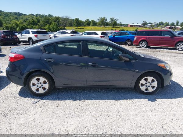 2016 KIA FORTE LX