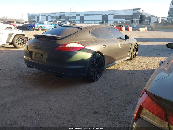 2011 PORSCHE PANAMERA 4