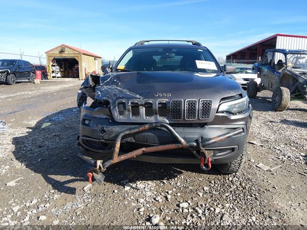 2019 JEEP CHEROKEE TRAILHAWK 4X4