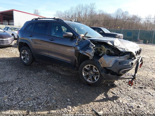 2019 JEEP CHEROKEE TRAILHAWK 4X4