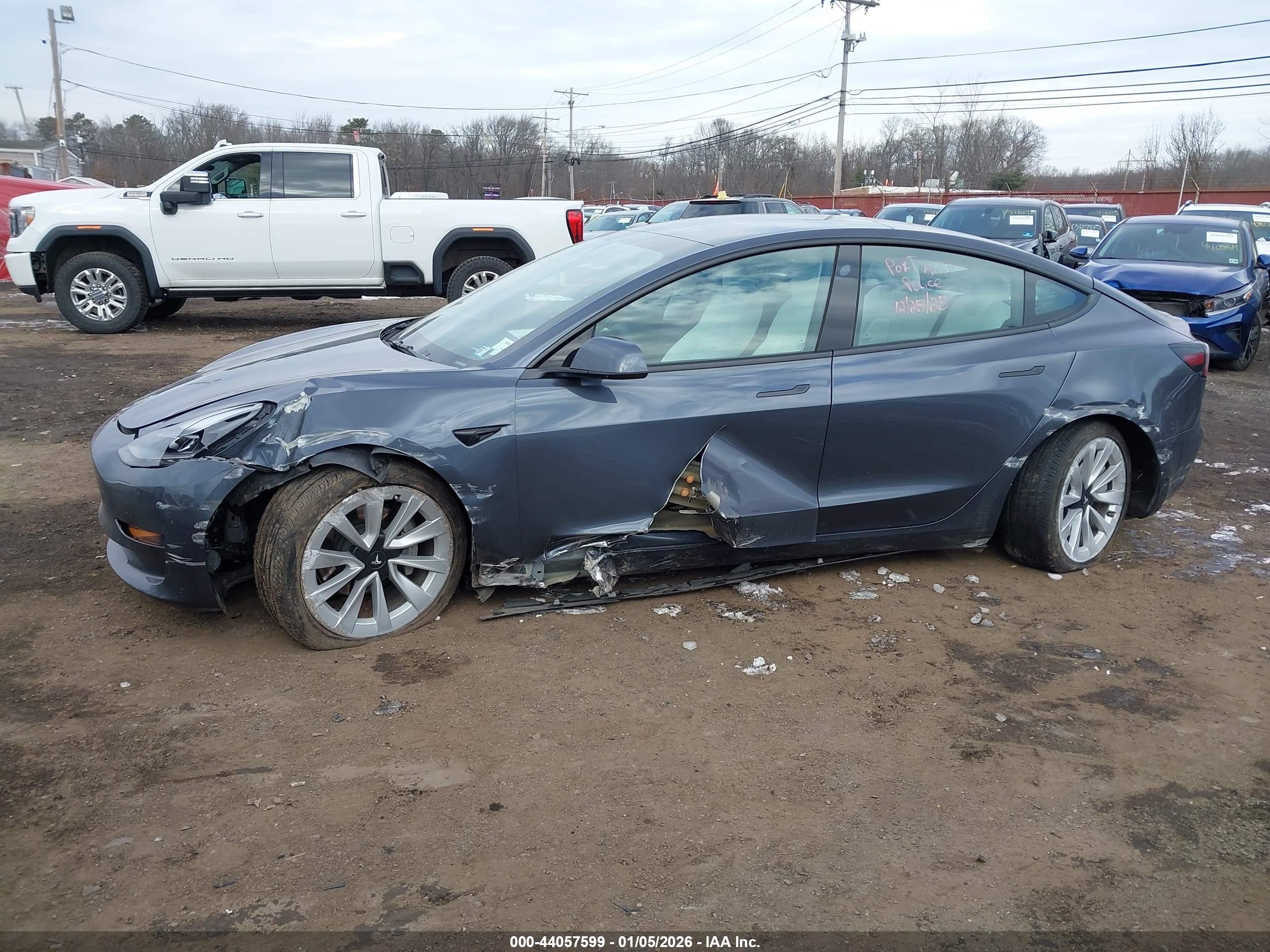 2022 TESLA MODEL 3