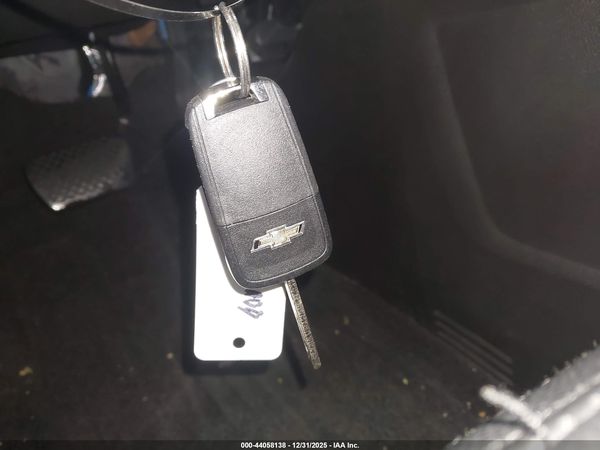 2016 CHEVROLET EQUINOX LT — I11