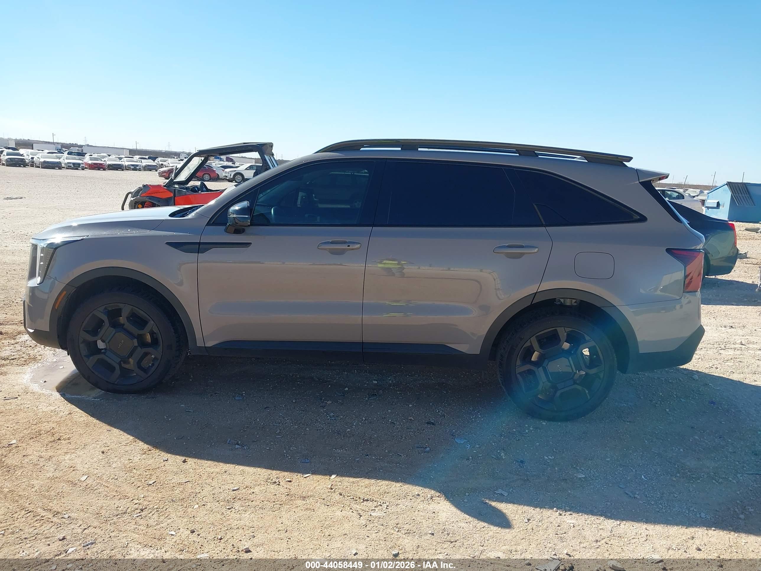 2025 KIA SORENTO X-LINE EX