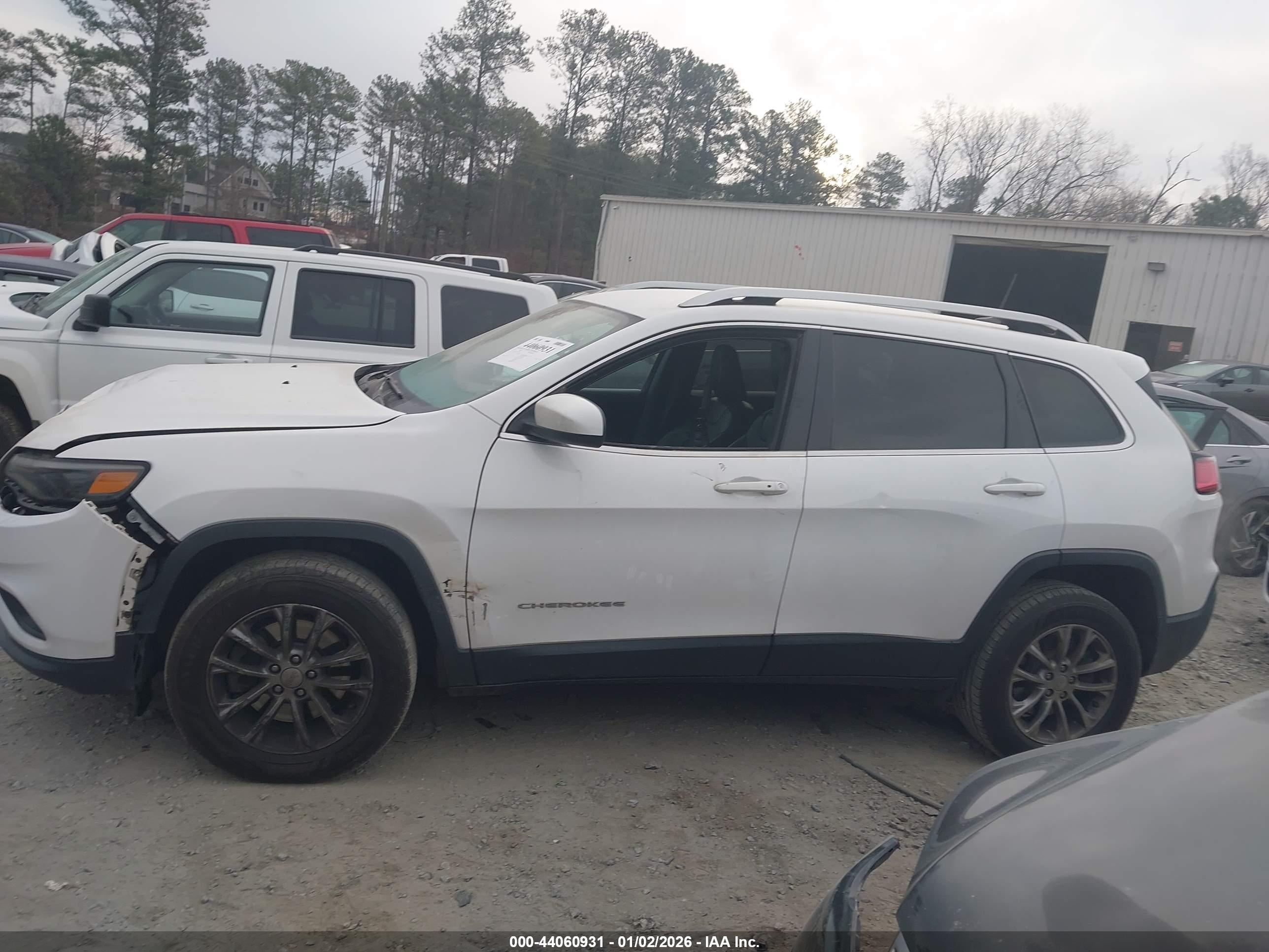 2019 JEEP CHEROKEE LATITUDE PLUS 4X4